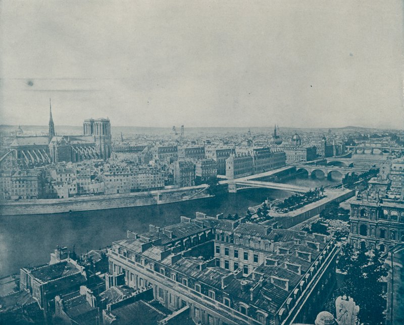 Celkový pohled na Paříž při pohledu na západ (černobílá fotografie) od French Photographer