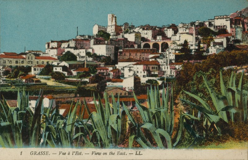 Grasse: Pohled na východ (kolorovaná fotografie) od French Photographer