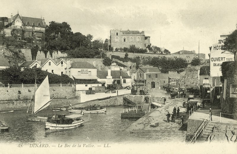 Harbour, Dinard (černobílá fotografie) od French Photographer