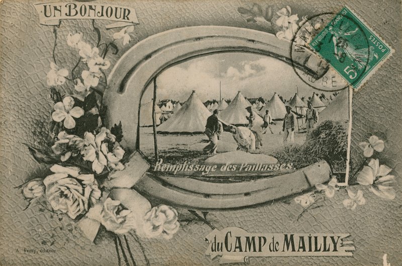 Hello from Camp de Mailly - výplň slaměných matrací. Pohlednice odeslána v roce 1913. od French Photographer
