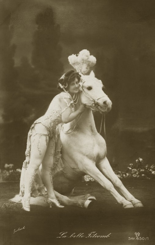 La Belle Titcomb (čb fotografie) od French Photographer