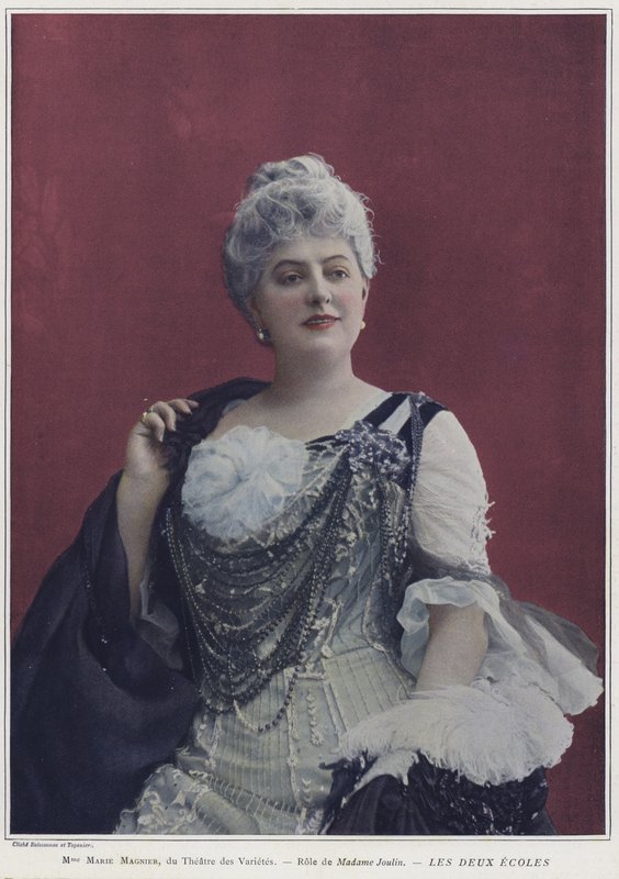 Marie Magnier jako Madame Joulin v Les Deux Ecoles (barevné foto) od French Photographer