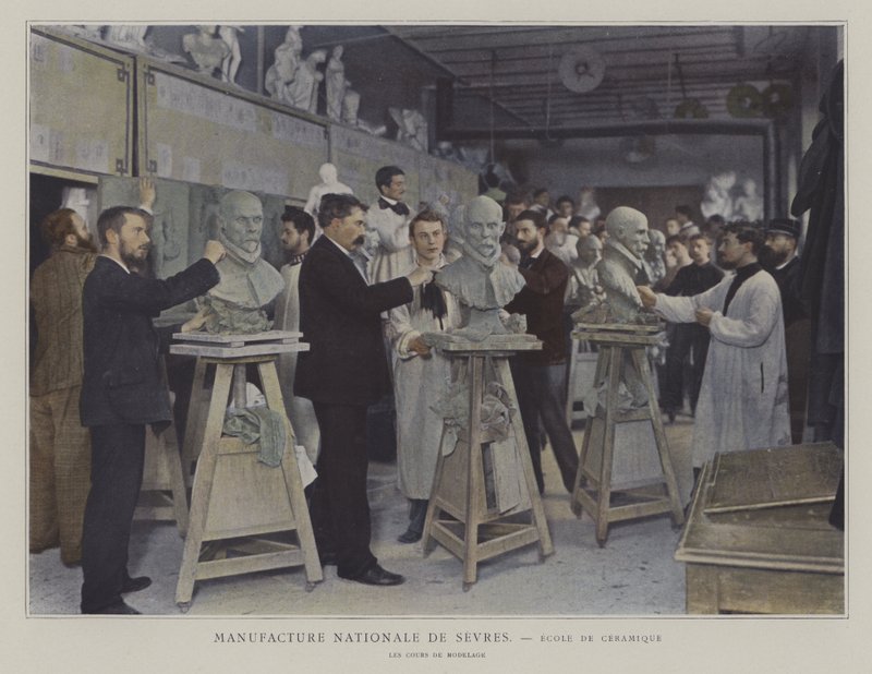 Kurz modelování na keramické škole porcelánky Sevres, Francie (barevné foto) od French Photographer