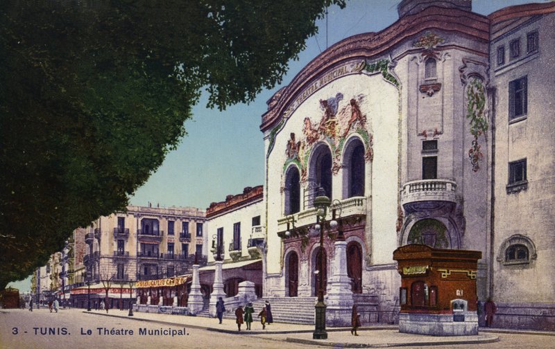 Městské divadlo, Tunis, Tunisko (barevné foto) od French Photographer