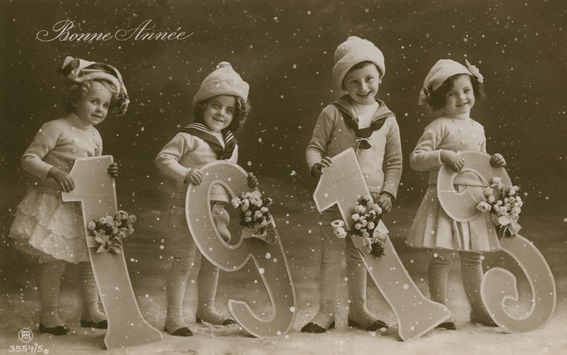 Pohlednice s novoročním přáním, odeslaná v roce 1913 od French Photographer