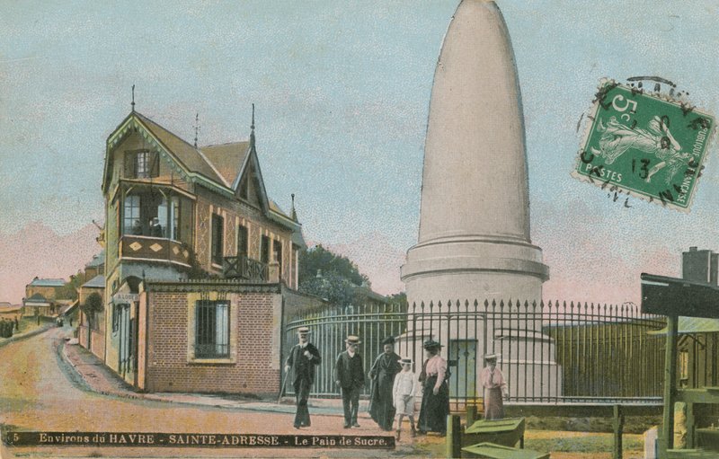 Pain de sucre (památník cukrové homole) v Sainte-Adresse poblíž Le Havre. Mauzoleum postavené na památku Charlese Lefebvre-Desnouettese. Pohlednice odeslána v roce 1913. od French Photographer