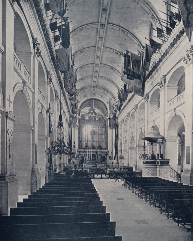 Paříž: Posluchárna kostela Invalidovna (č/b foto) od French Photographer