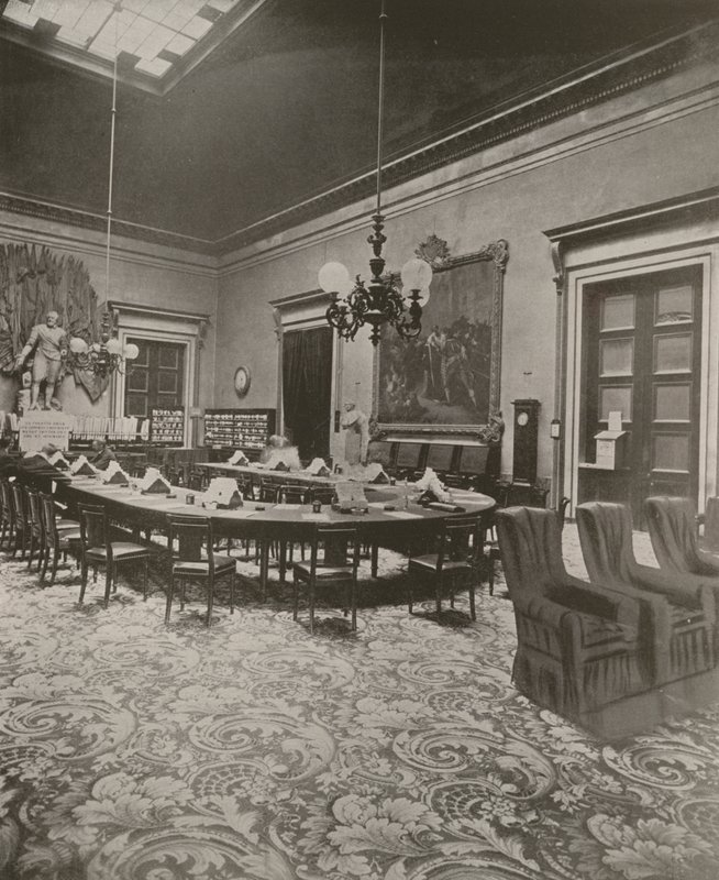 Paříž: Poslanecká sněmovna, Salle des Conferences (čb foto) od French Photographer