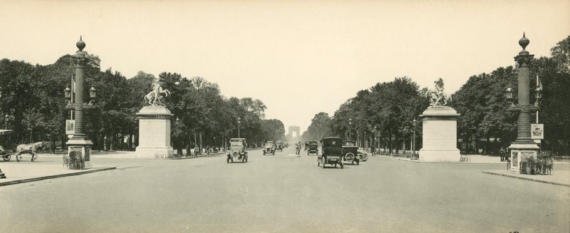 Paříž, Perspektiva Avenue des Champs-Elysees, The Horses of Marly, Champs Elysees Avenue, Marly Horses od French Photographer