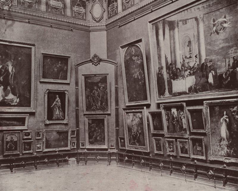 Paříž: Salon Carre v Louvru (černobílá fotografie) od French Photographer
