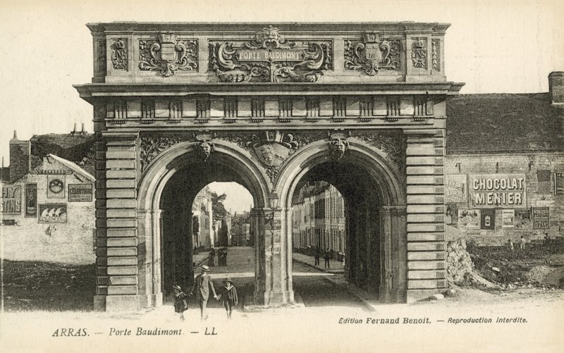 Baudimont Gate, Arras (černobílá fotografie) od French Photographer