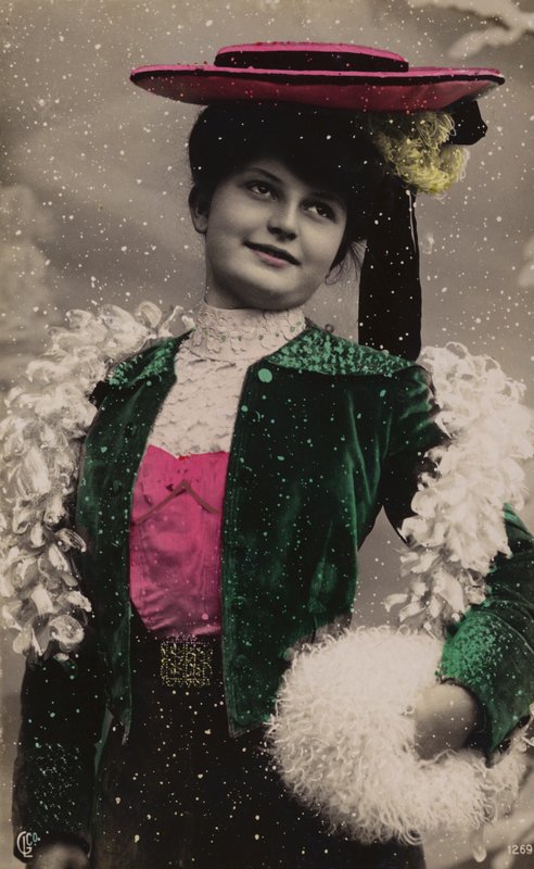 Hezká dívka, v pěkném oblečení, ve sněhu od French Photographer