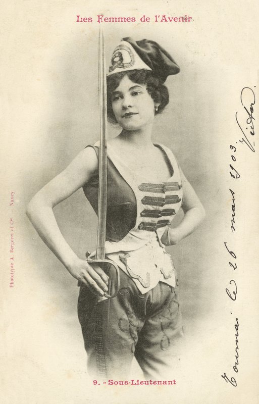 Podporučík, žena budoucnosti od French Photographer