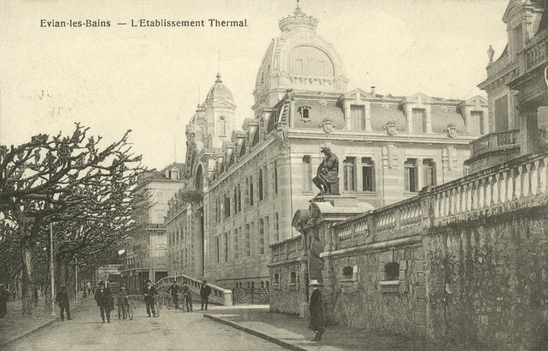 Termální lázně, Evians Les Bains (č/b foto) od French Photographer