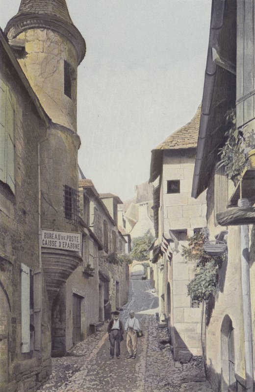 Turenne, ulice vedoucí k zámku od French Photographer