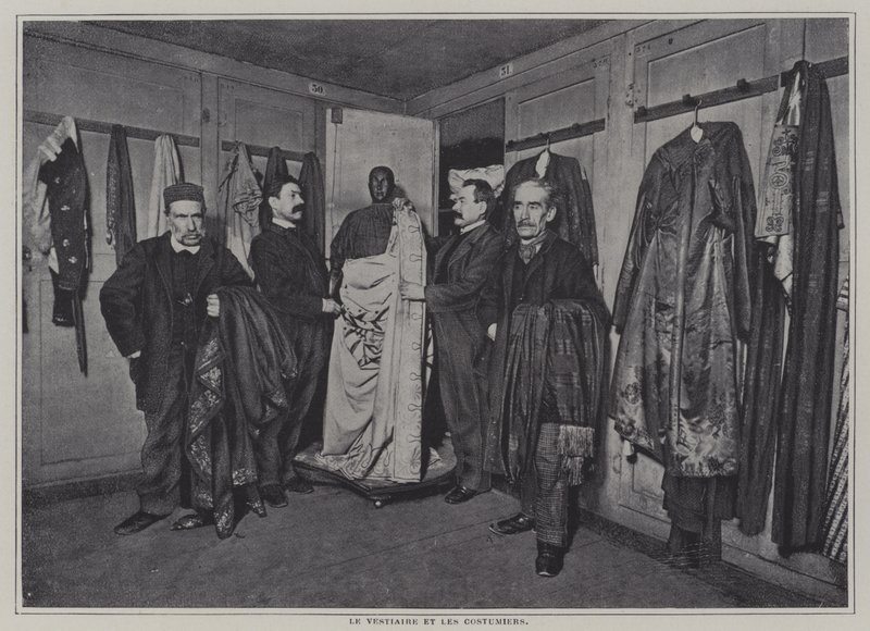 Šatní oddělení Comedie-Francaise, Paříž (černobílá fotografie) od French Photographer