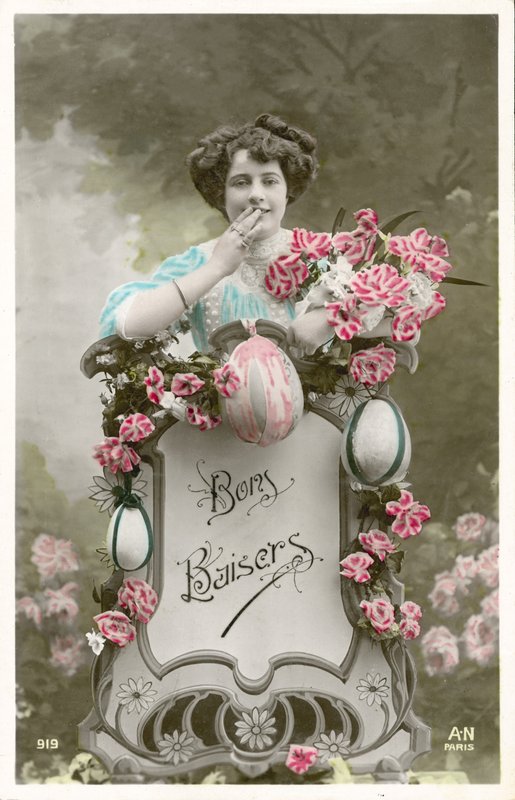 Žena s květinami a vejci (barevná fotografie) od French Photographer