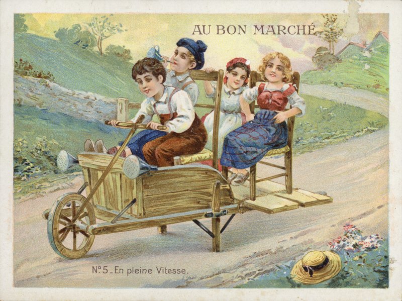 Děti si hrají na přestavěném kolečku od French School