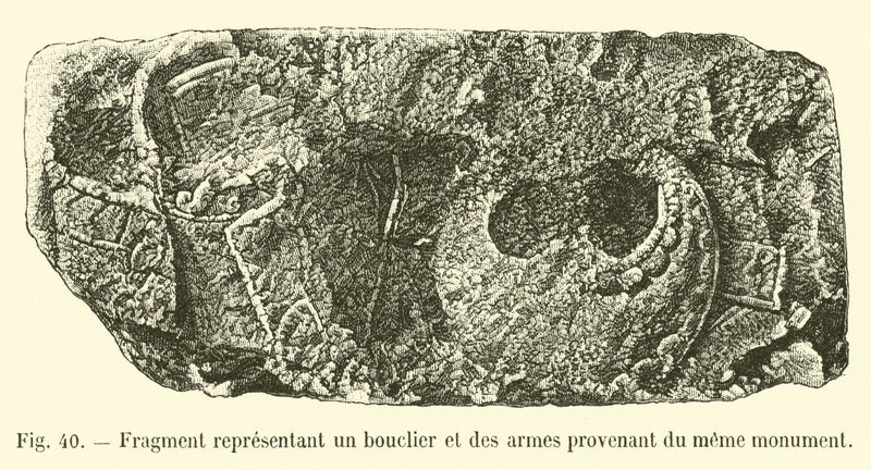 Fragment představující štít a paže ze stejného monumentu od French School