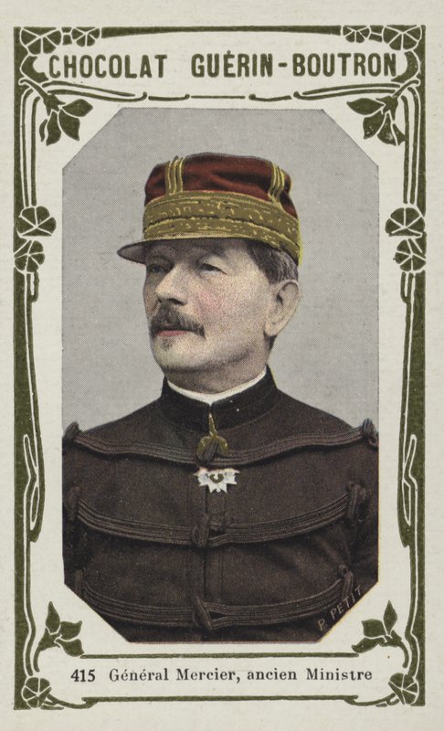 General Mercier, bývalý ministr (barevné foto) od French School
