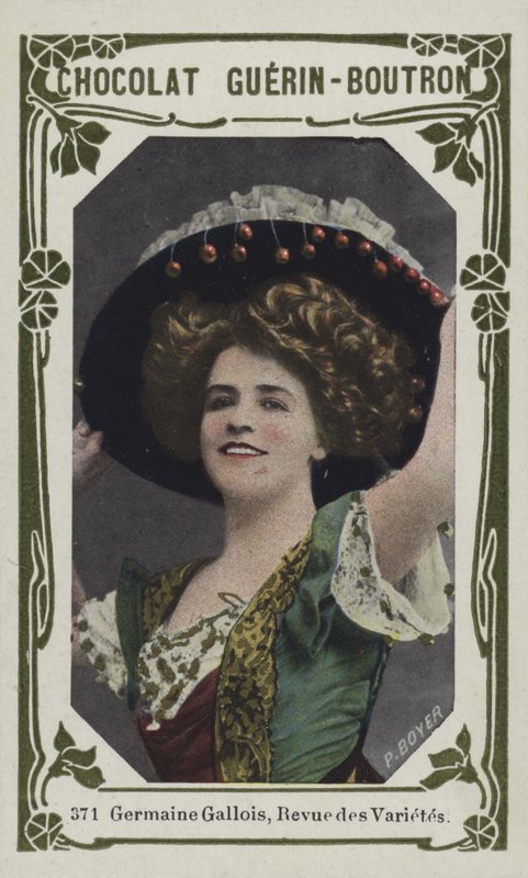 Germaine Gallois, Revue des Varietes (barevné foto) od French School