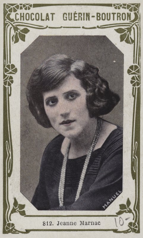Jeanne Marnac (barevná fotografie) od French School