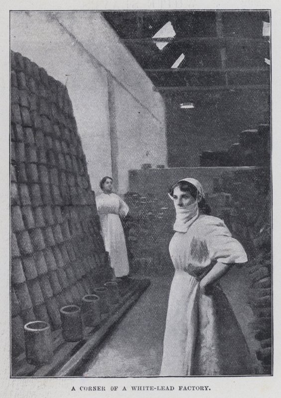Roh továrny na bílé olovo (černobílá fotografie) od Harold Hume Piffard