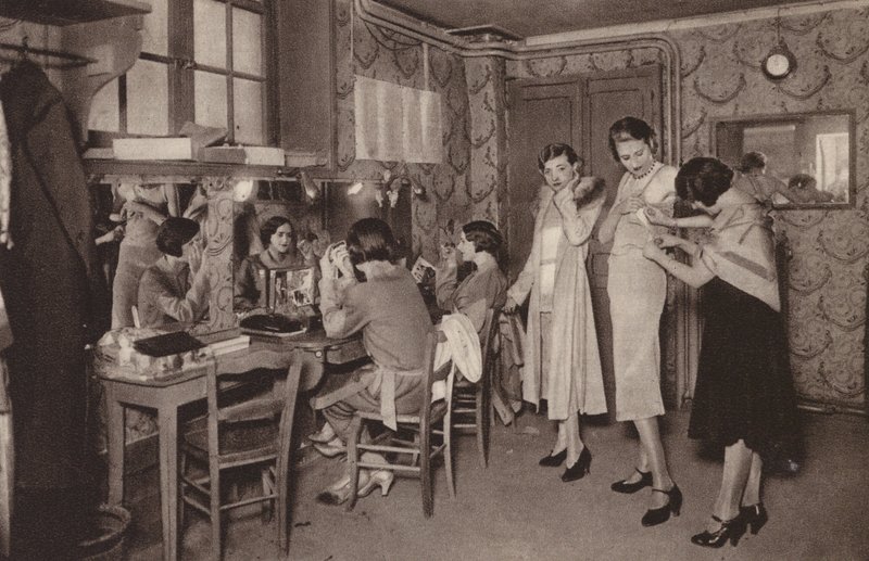 Paříž: (čb fotografie): Les coulisses d