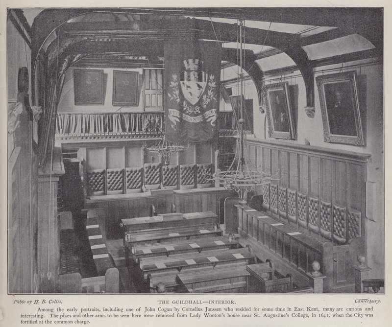 Interiér Guildhall, Canterbury, Kent (černobílá fotografie) od Henry Beauchamp Collis