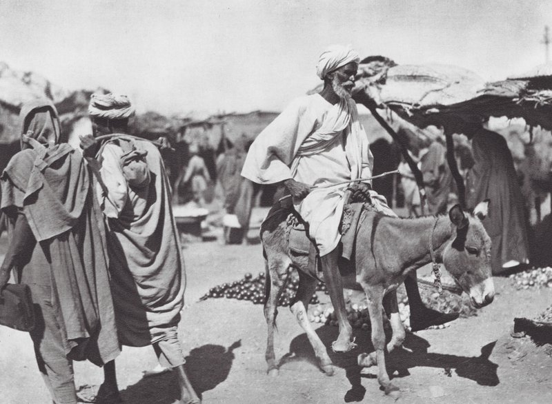 Afrika: Ovocný trh v Omdurmanu (čb fotografie) od Hugo Adolf Bernatzik
