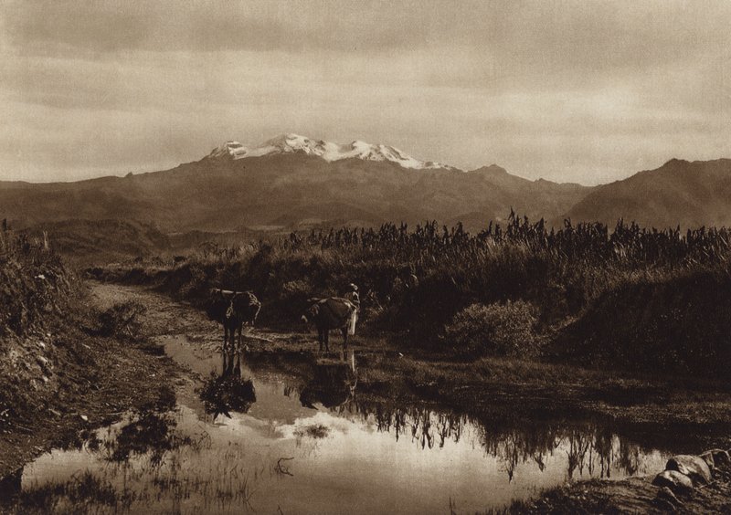 Mexiko: Iztaccihuatl (čb fotografie) od Hugo Brehme