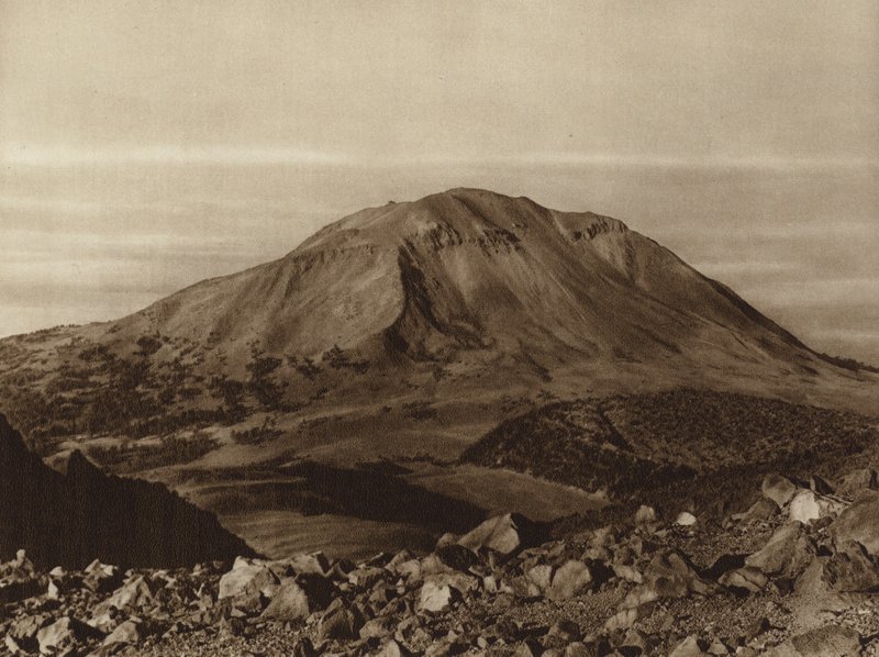 Mexiko: "Sierra Negra" při pohledu z Pico de Orizaba, stát Puebla (čb fotografie) od Hugo Brehme