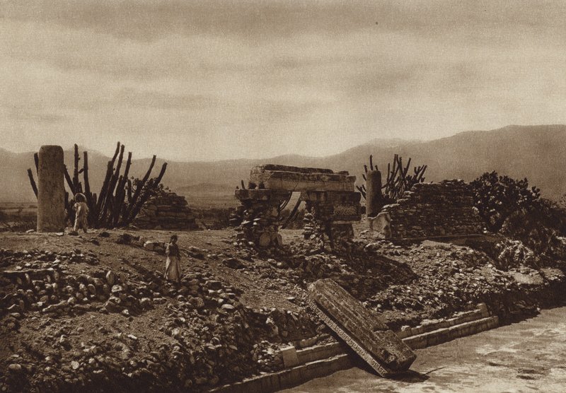 Mexiko: Ruiny Mitla, stát Oaxaca (čb fotografie) od Hugo Brehme