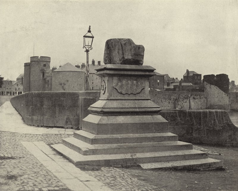 The Treaty Stone, Limerick (černobílá fotografie) od Irish Photographer