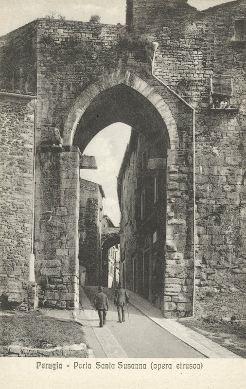 Perugia, Porta Santa Susanna od Italian Photographer