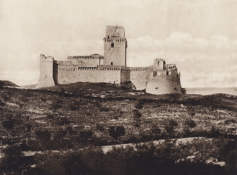 Assisi: La Rocca, 14. století (černobílá fotografie) od Italian Photographer