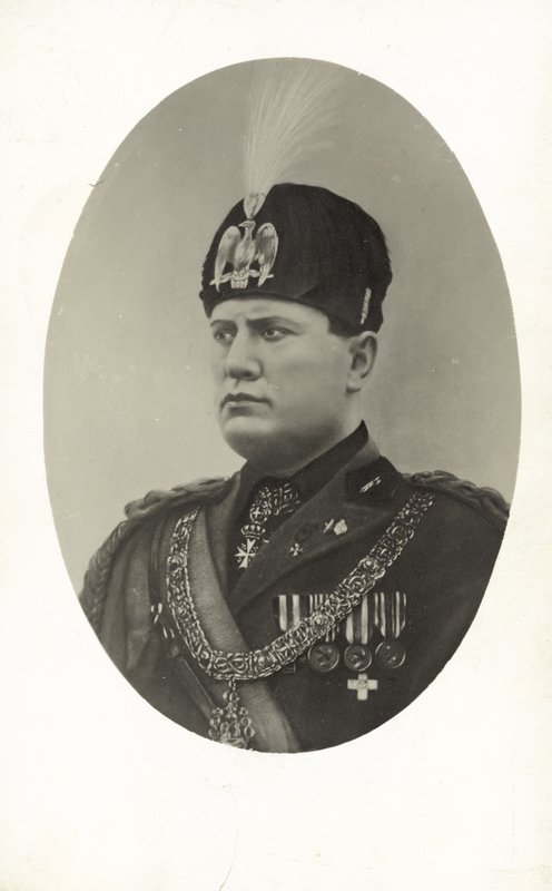 Benito Mussolini (černobílá fotografie) od Italian Photographer