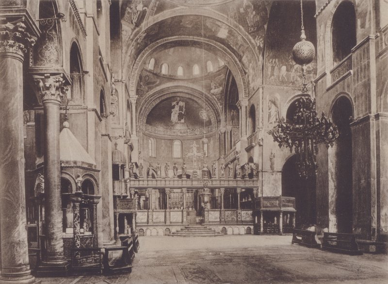 Uvnitř kostela S Marco (černobílá fotografie) od Italian Photographer