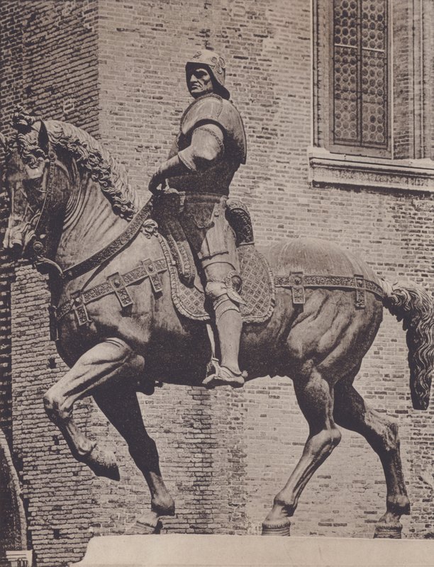 Památník Colleoni (černobílá fotografie) od Italian Photographer
