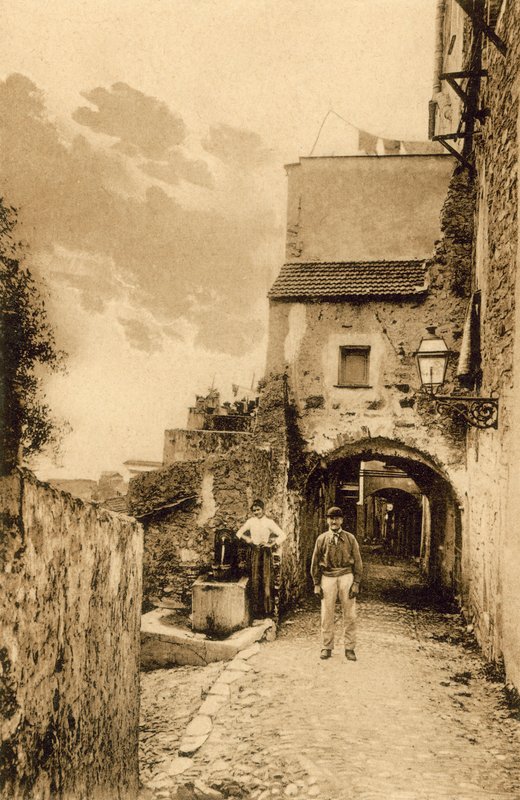 Sanremo, Staré Město, Porta Candelieri (černobílá fotografie) od Italian Photographer