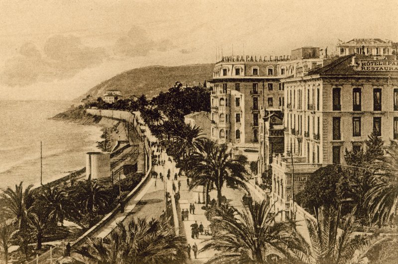 Sanremo, Procházka císařovny (černobílá fotografie) od Italian Photographer
