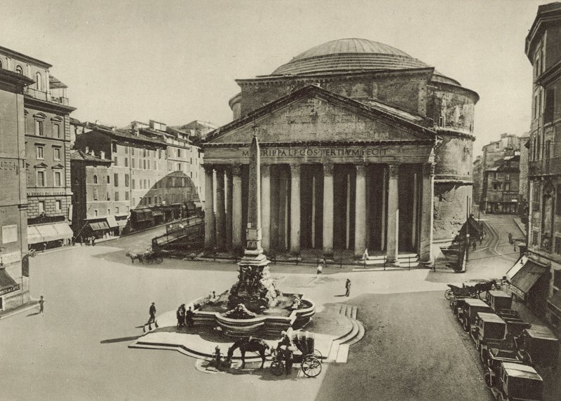 Pantheon od Italian Photographer