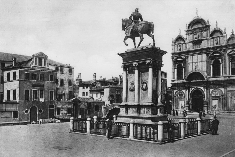 Benátky, památník Colleoni (černobílá fotografie) od Italian Photographer
