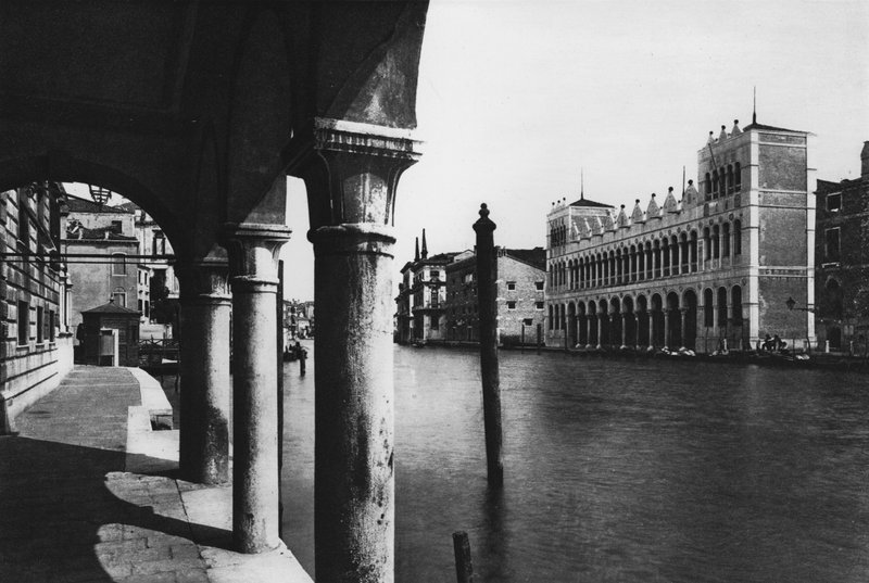 Benátky, Občanské muzeum (černobílá fotografie) od Italian Photographer