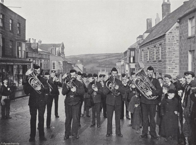 Helston Flora Day, hraje Furry Dance od J. Benjamin Stone