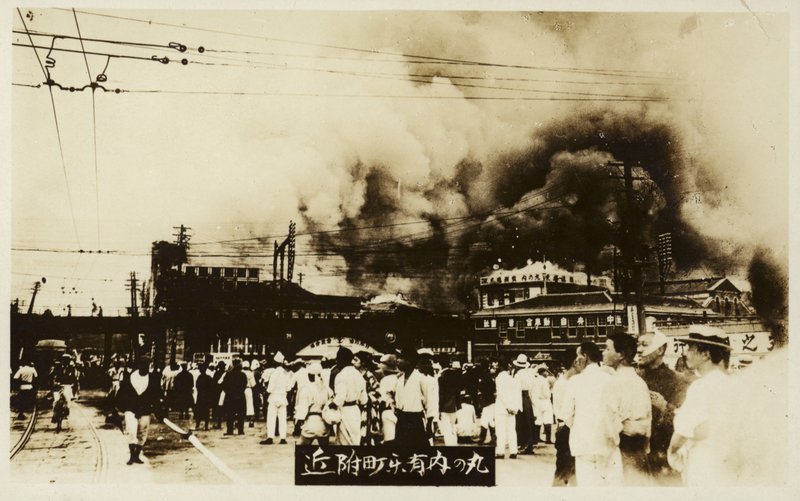 Následky velkého zemětřesení v Kanto, Japonsko, 1923 od Japanese Photographer