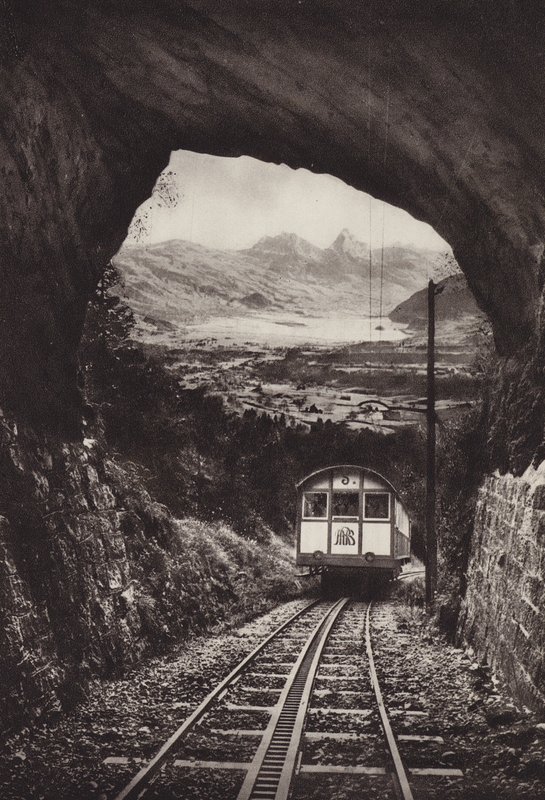 Electrische Arth Rigi Bahn (černobílá fotografie) od Jean Gaberell