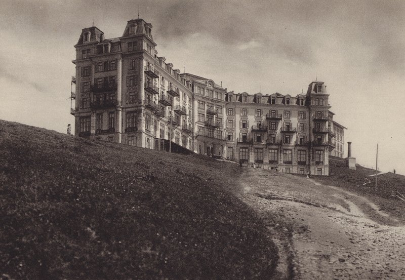 Hotel Rigi Kulm (černobílá fotografie) od Jean Gaberell