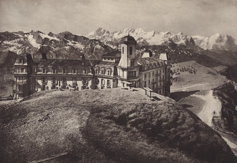 Hotel Rigi Kulm, výhled na Bernské Alpy (č/b foto) od Jean Gaberell