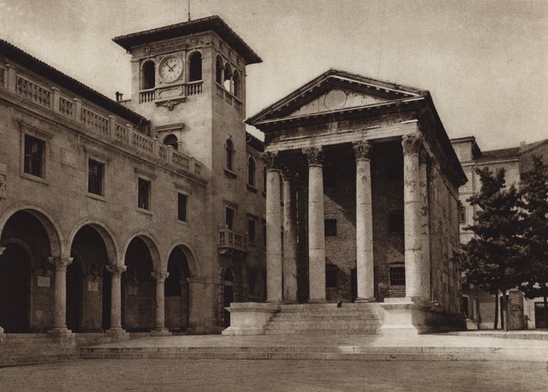Itálie: Polo, Tempio Augusteo (černobílá fotografie) od Kurt Hielscher